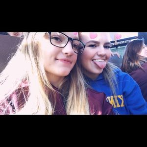 Meet your Posher, Kay